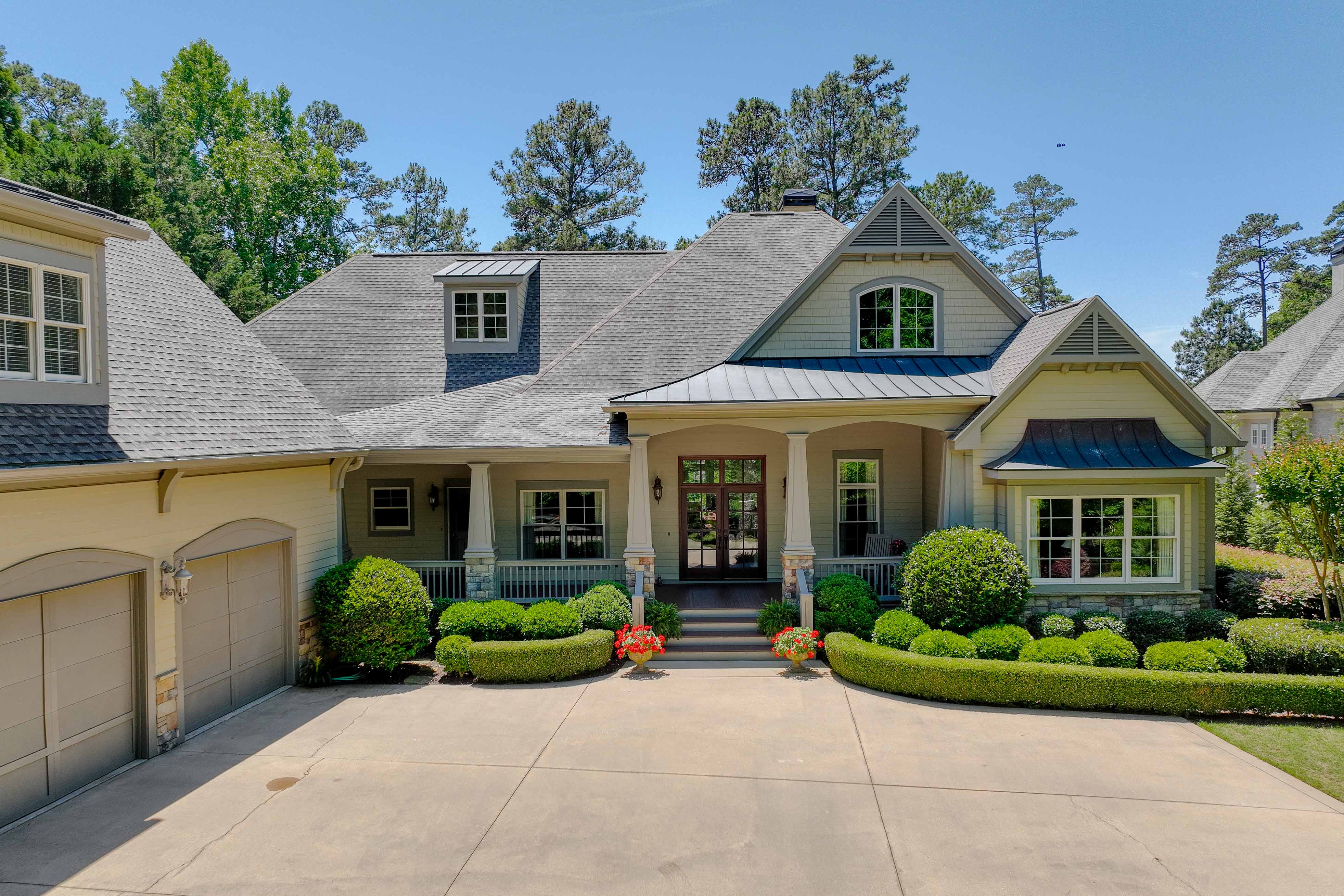 1030 Alanson Court image 3